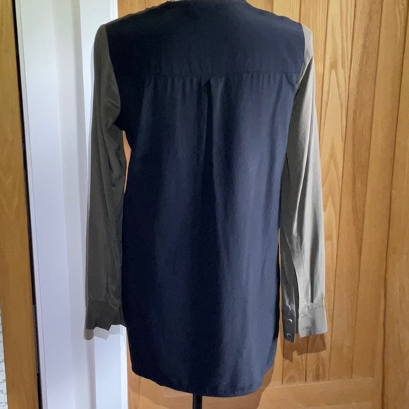 Vince Color Block, Olive & Black, Silk Tunic Top, Like NEW. Size 4 - Picture 11 of 14